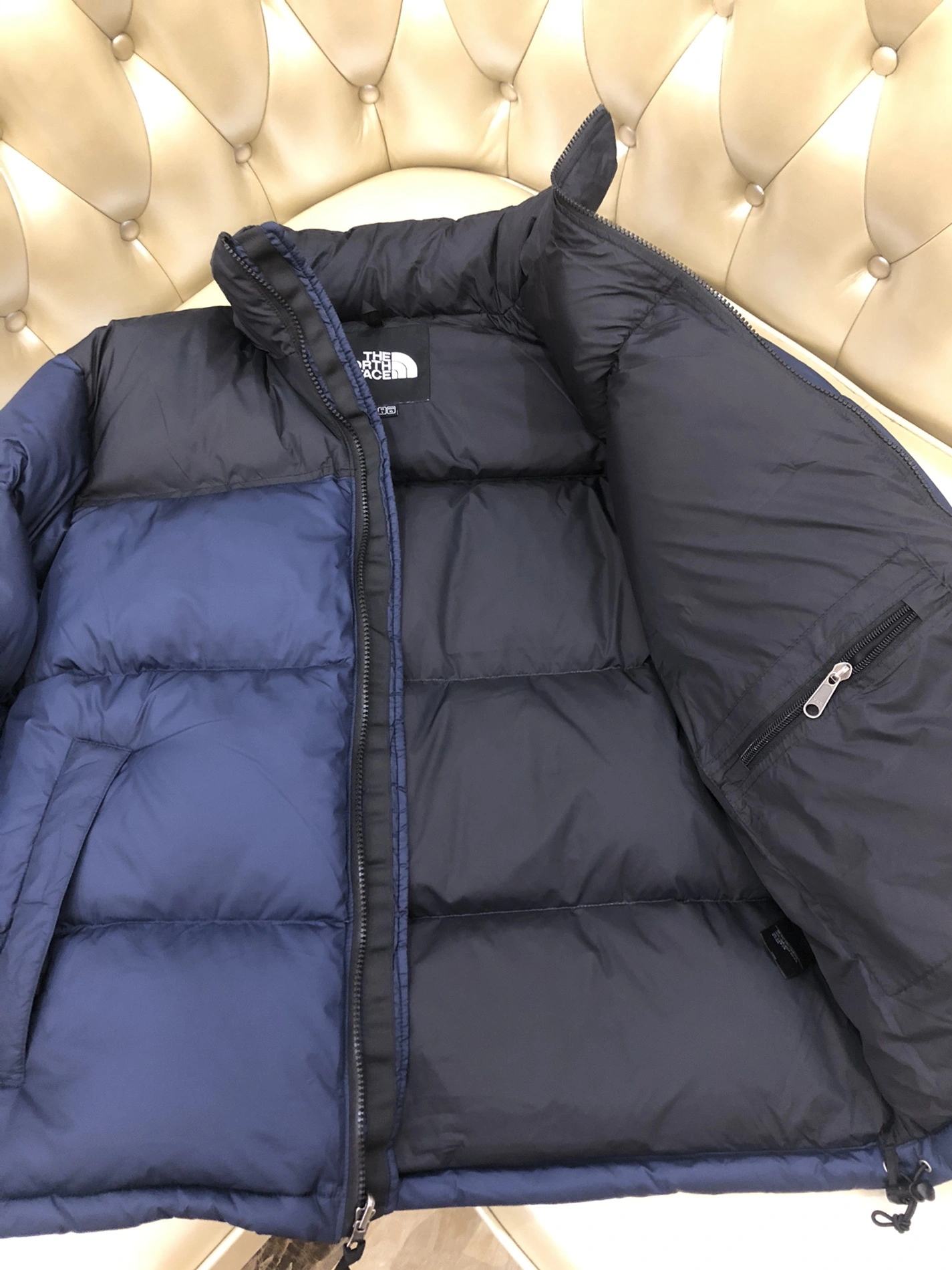 The North Face Down Feather Coat Long Sleeved For Unisex Soft 7889