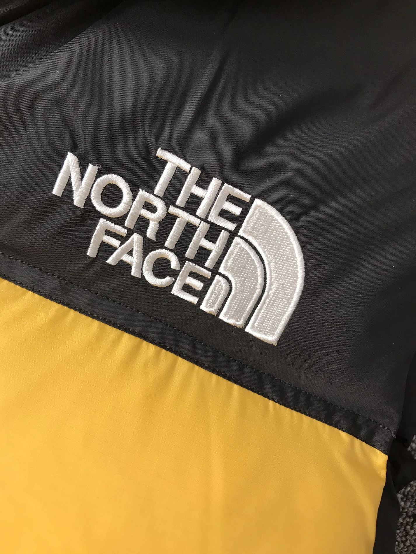 The North Face Down Feather Coat Sleeveless For Unisex Lightweight 226