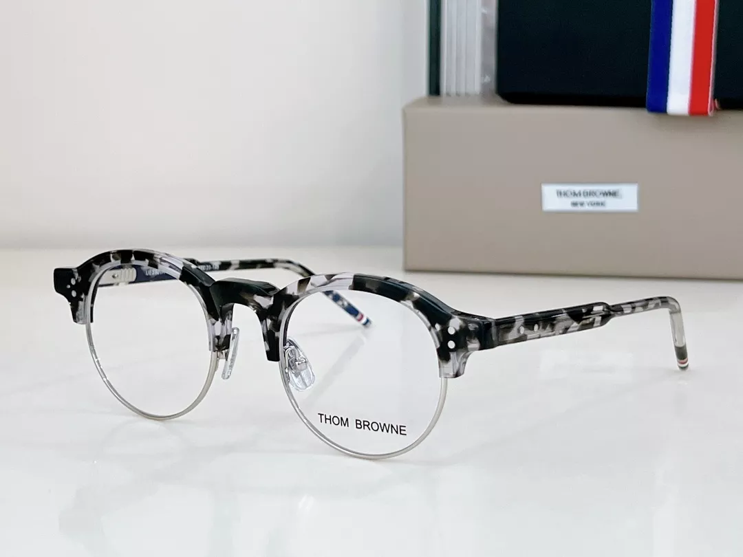 Thom Browne Goggles Fashionable 6405