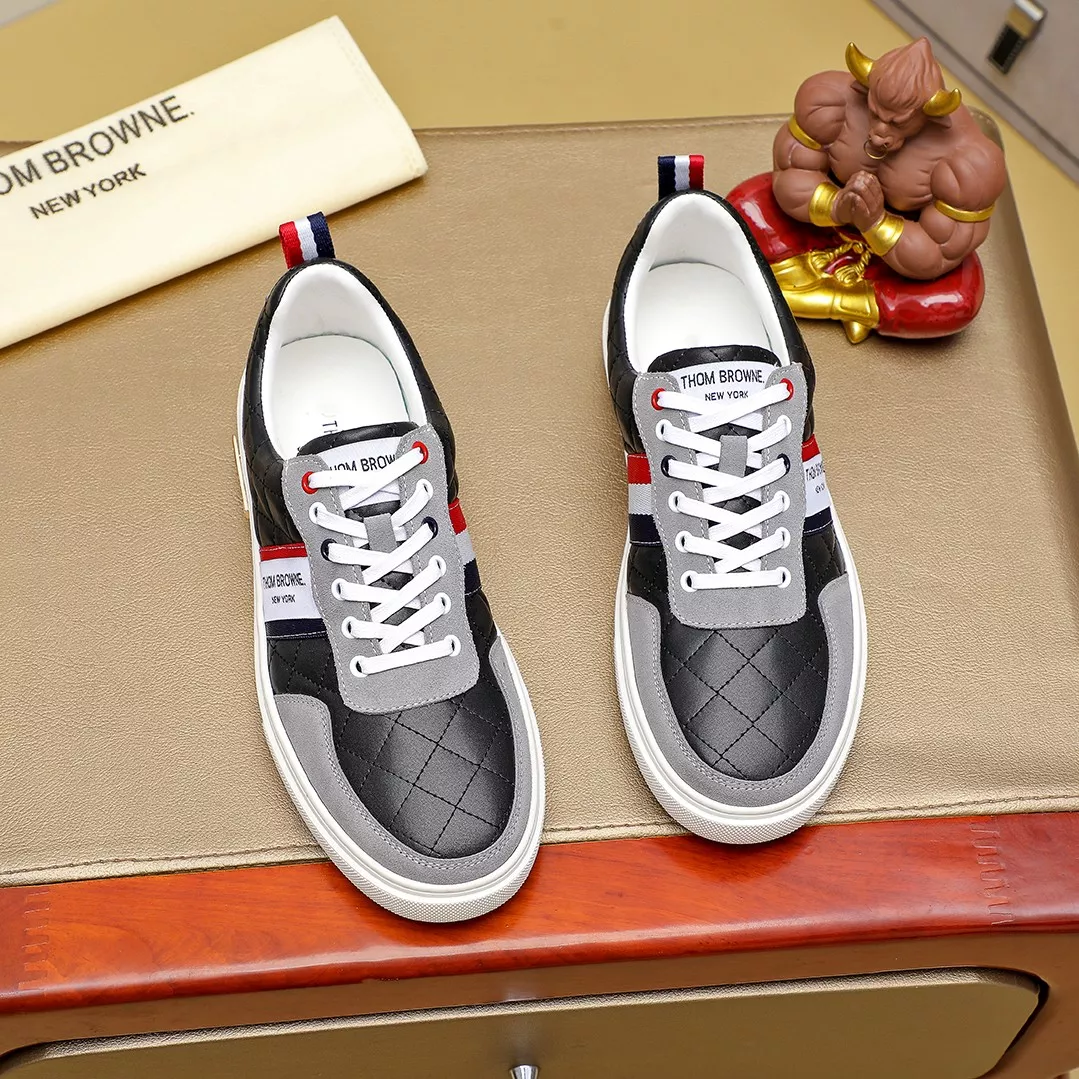 Thom Browne TB Casual Shoes For Men Classic 9568