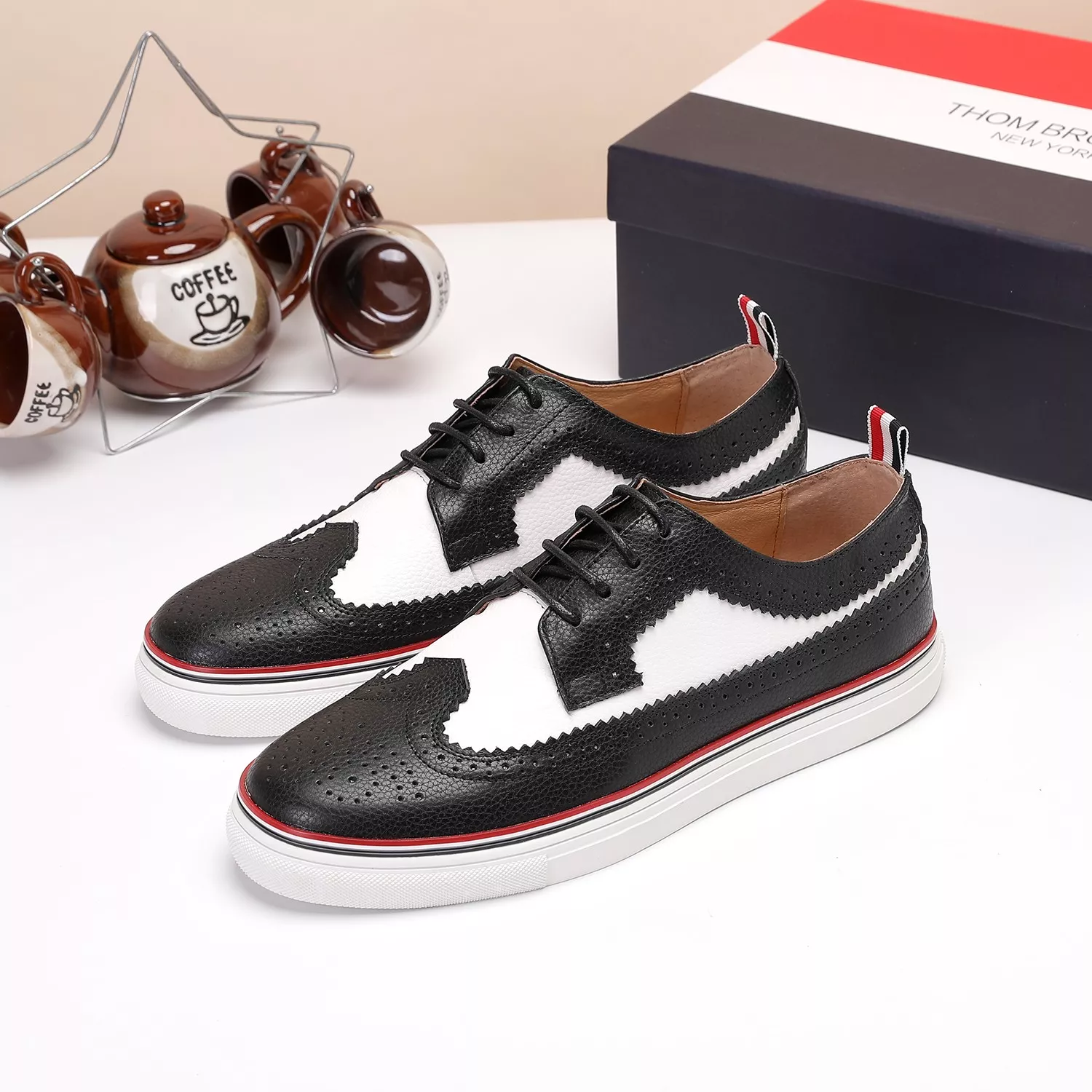 Thom Browne TB Casual Shoes For Men Practical 9443
