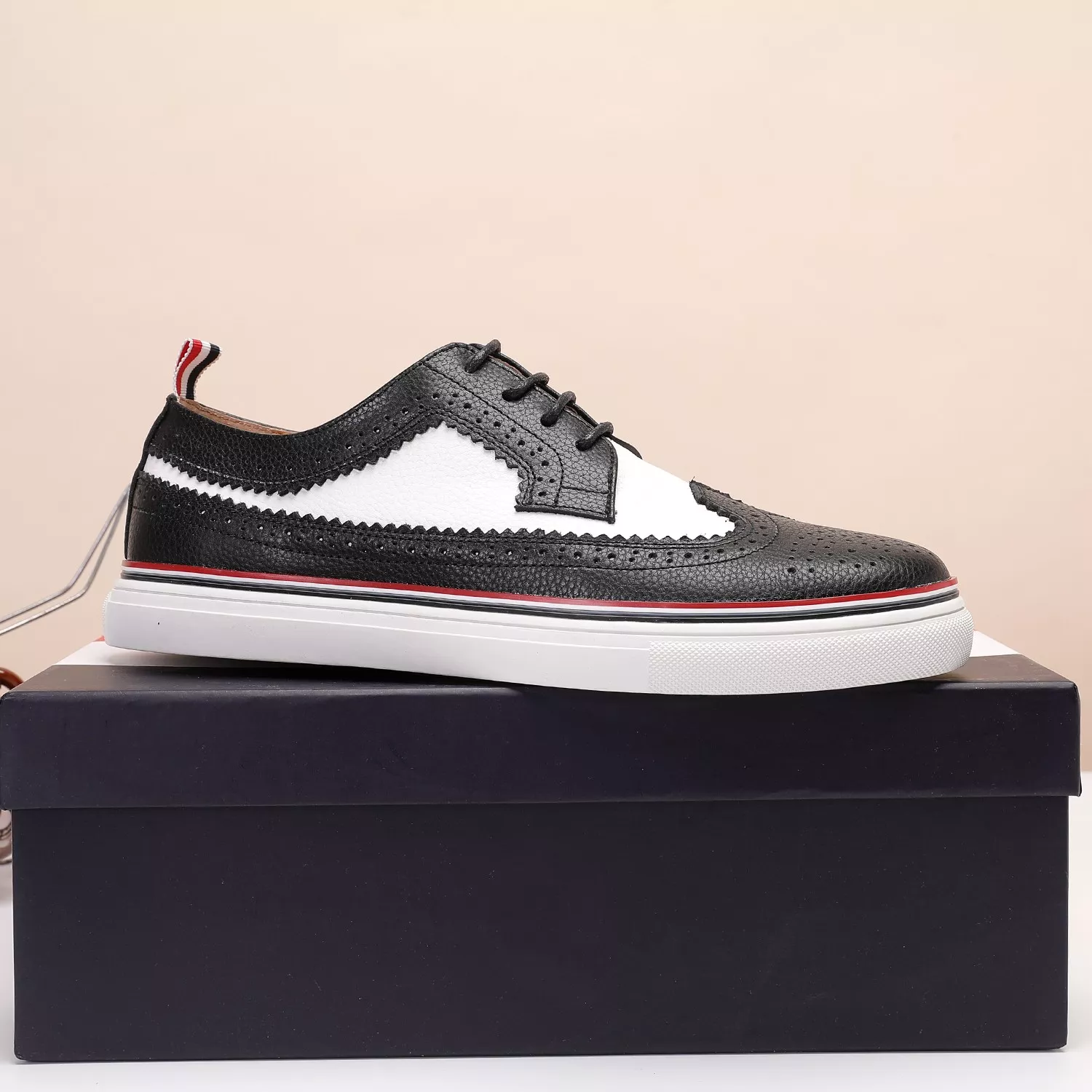 Thom Browne TB Casual Shoes For Men Practical 9443