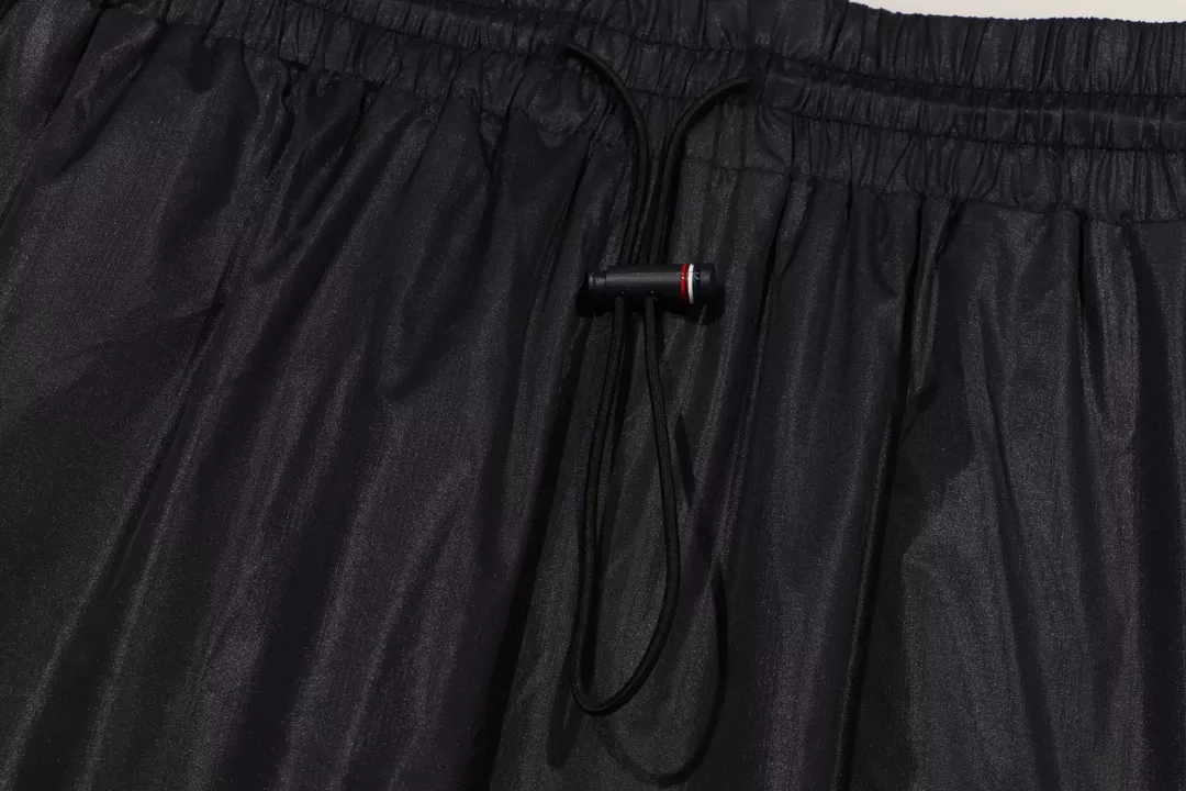 Thom Browne TB Pants For Men UrbanStyle 7104