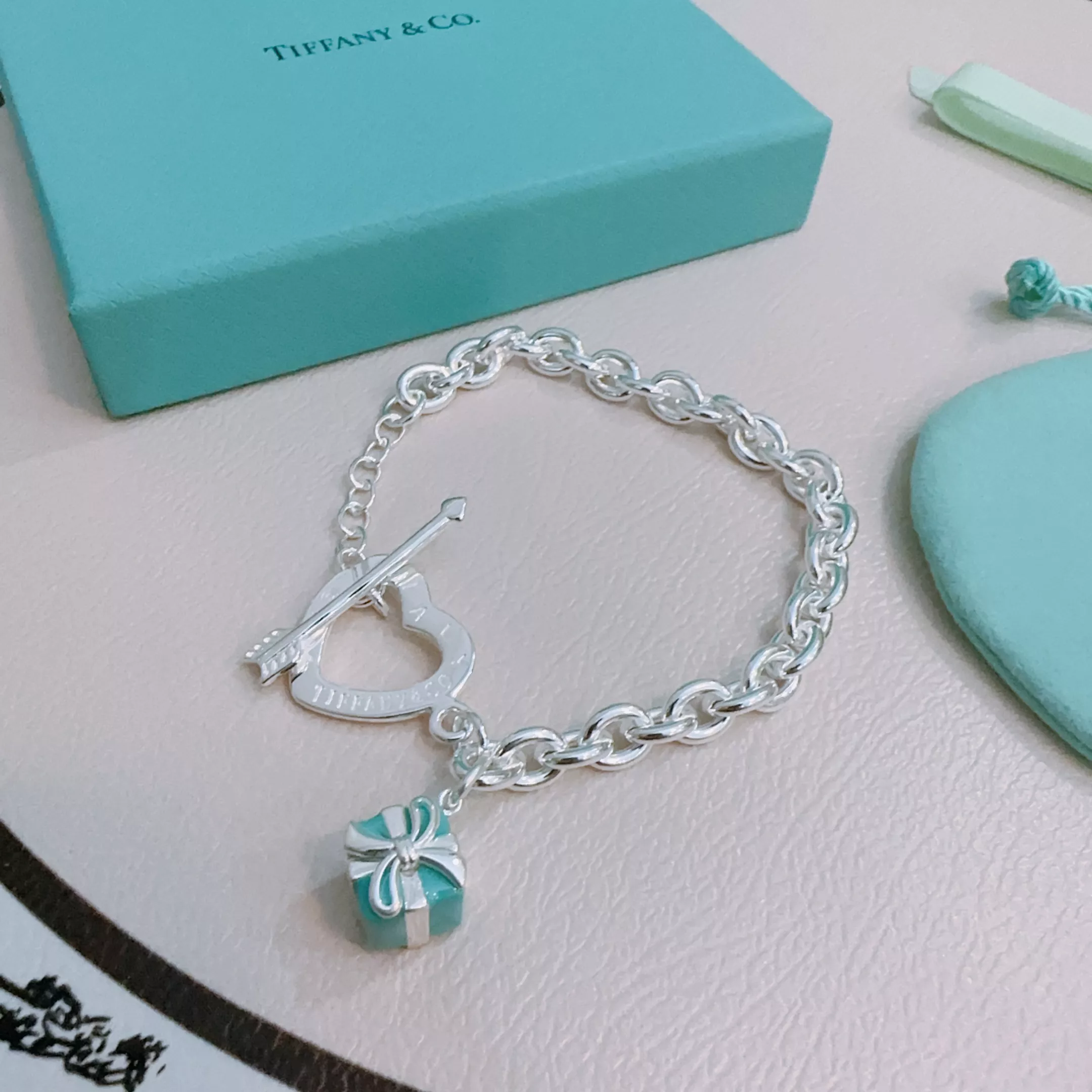 Tiffany Bracelets Minimalist 9394