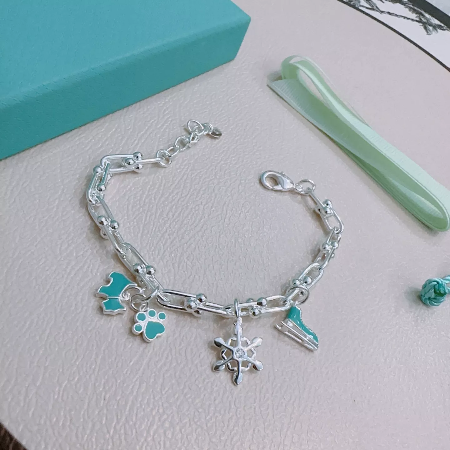 Tiffany Bracelets Vibrant 2295