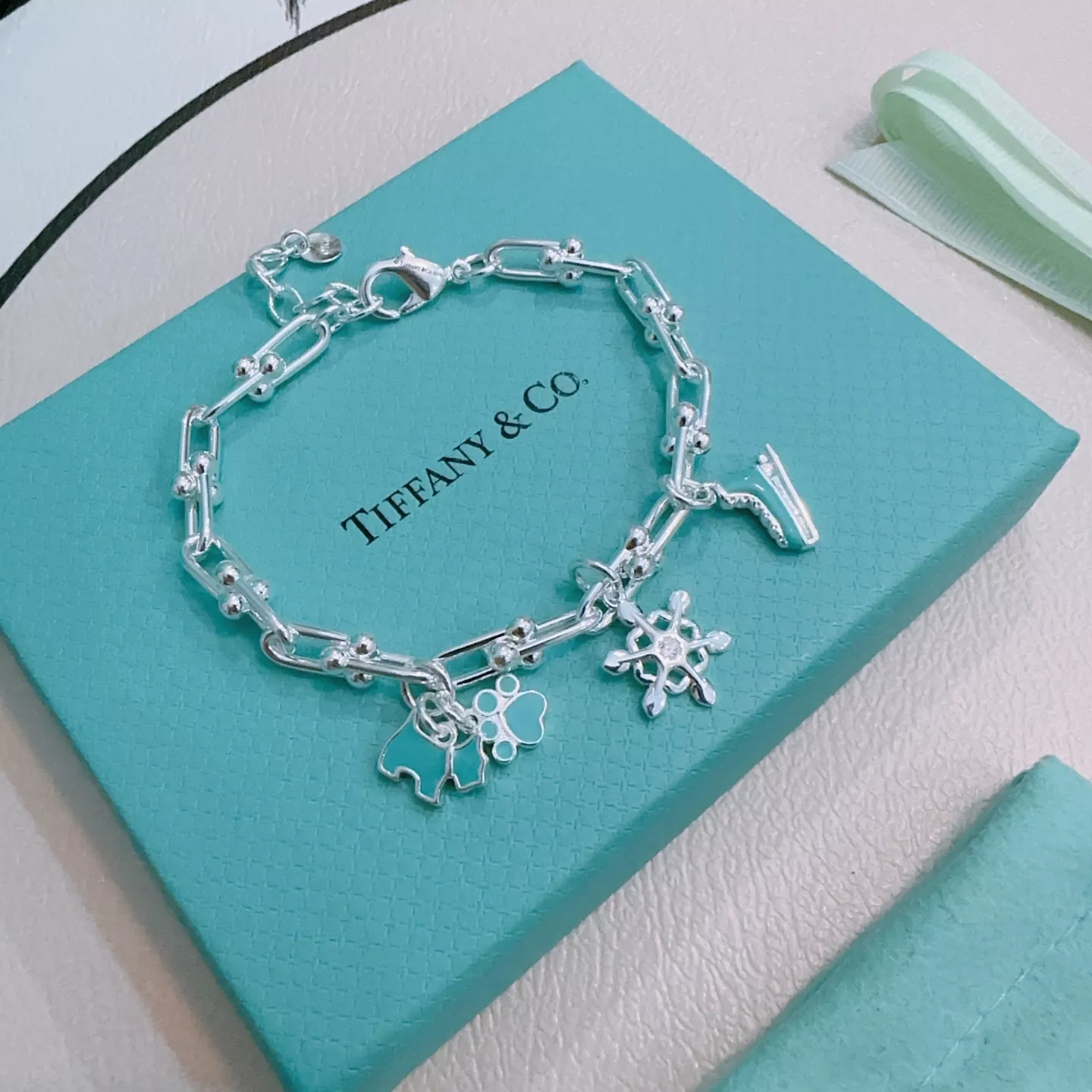 Tiffany Bracelets Vibrant 2295