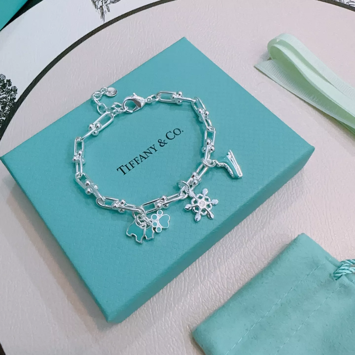 Tiffany Bracelets Vibrant 2295