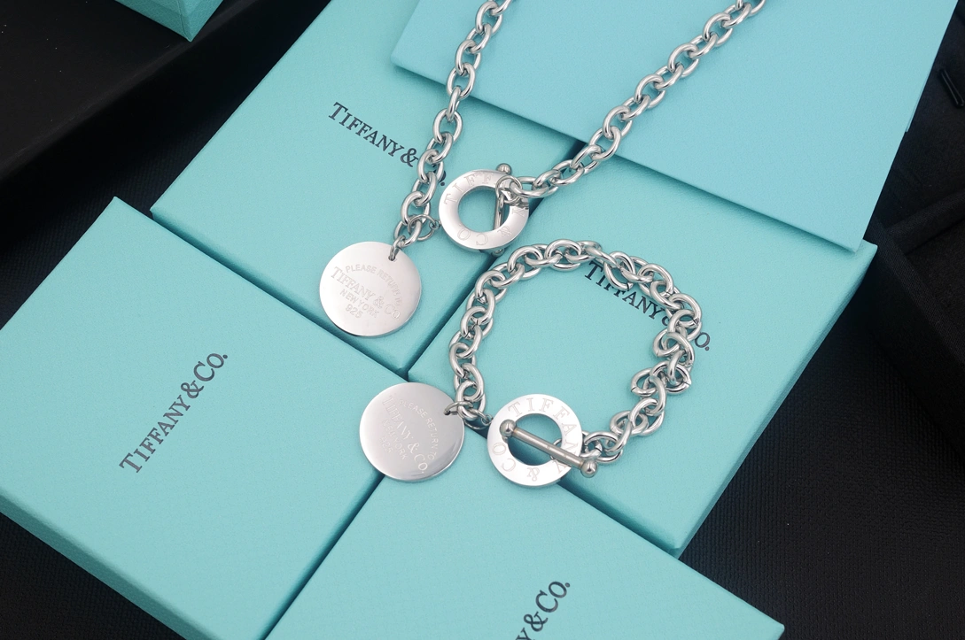 Tiffany Jewelry Set Classic 7829