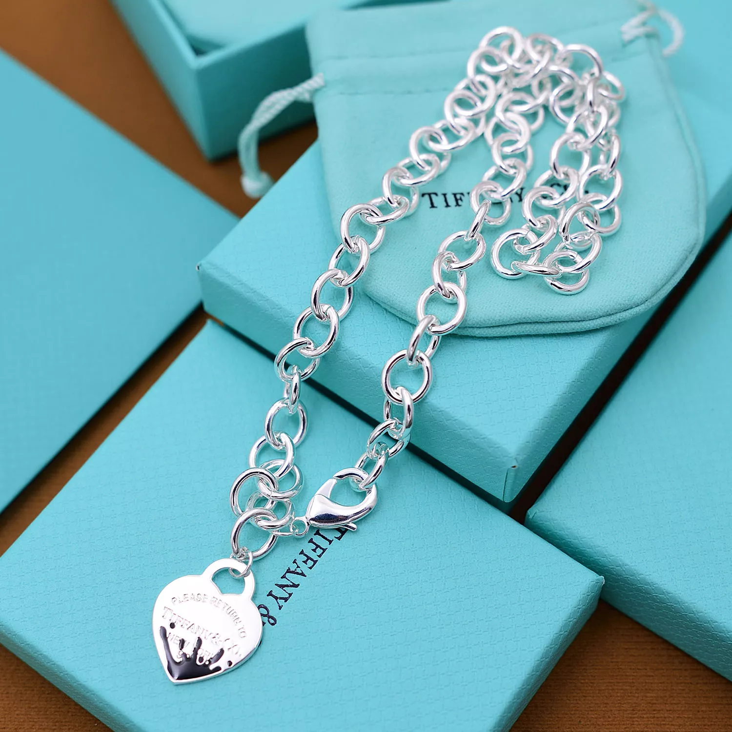 Tiffany Necklaces ModernLook 9110