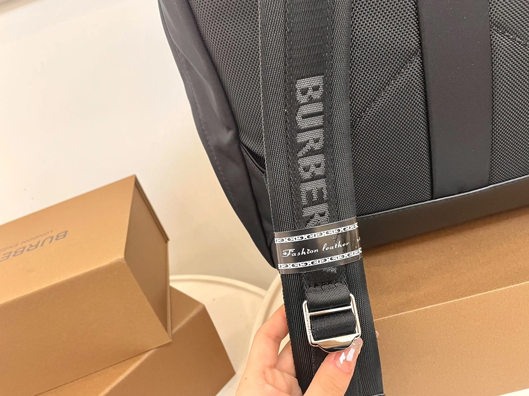 Timeless 1026 Burberry AAA Man Backpacks
