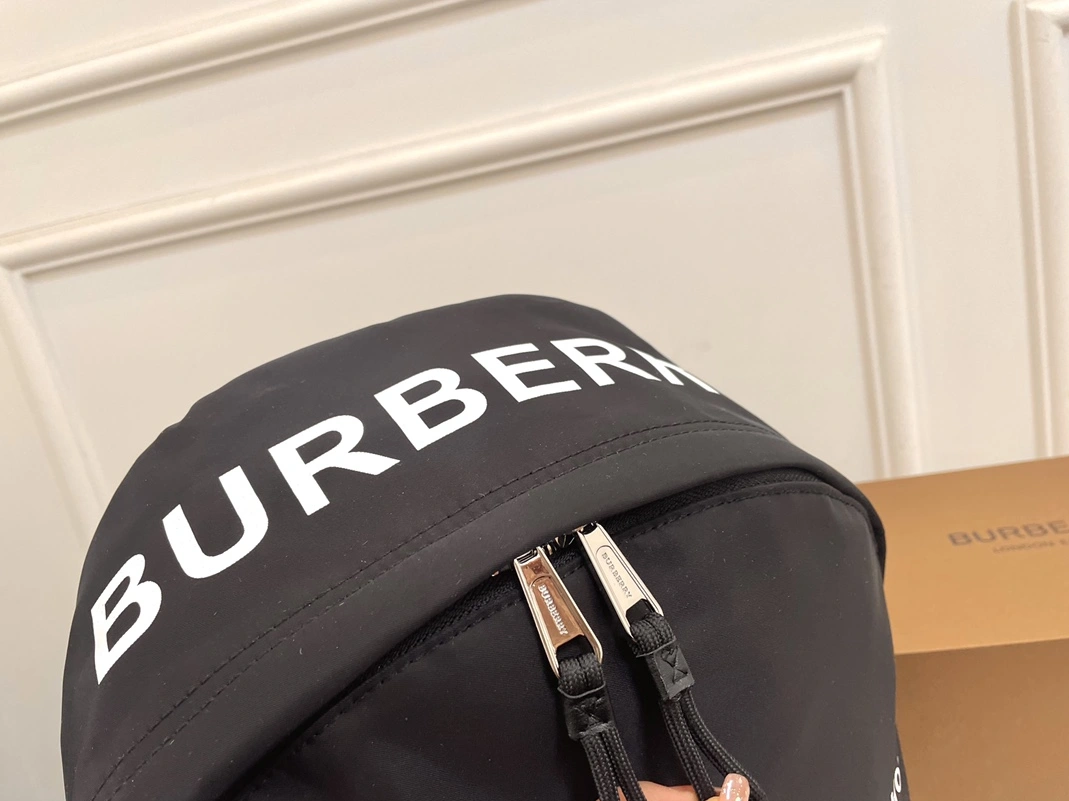 Timeless 1026 Burberry AAA Man Backpacks