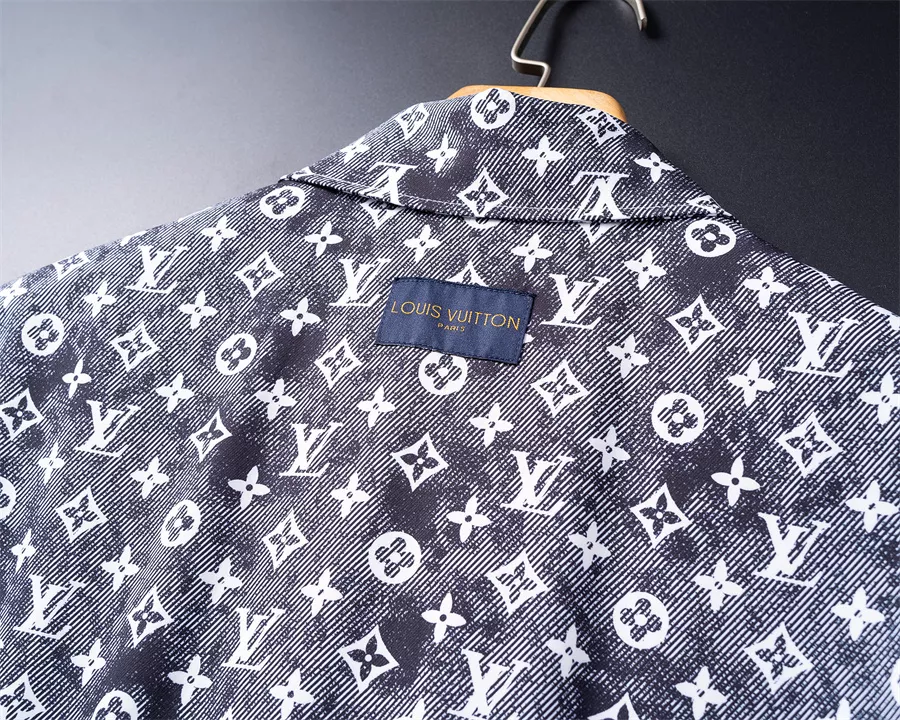 Timeless 1027 Louis Vuitton LV Tracksuits Short Sleeved For Men