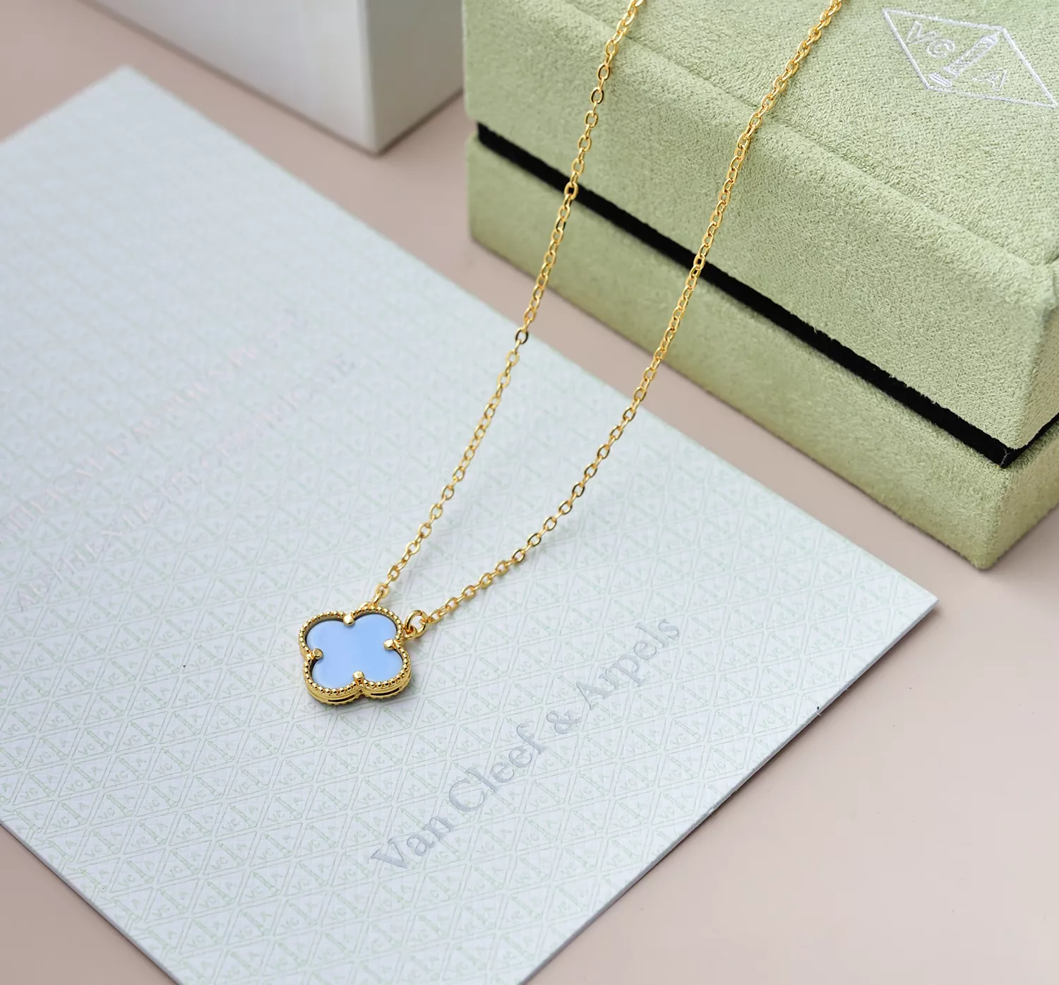 Timeless 1037 Van Cleef & Arpels Necklaces For Women