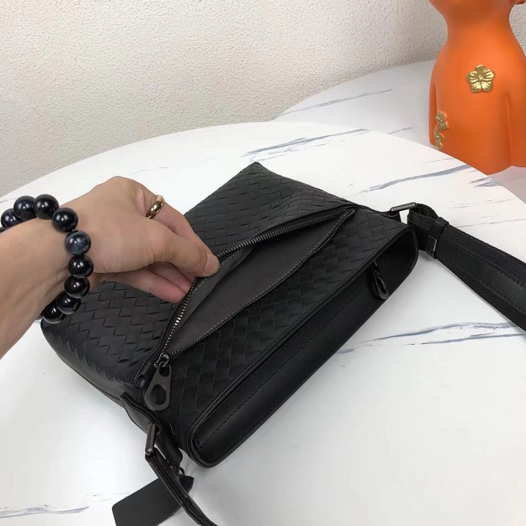 Timeless 1297 Bottega Veneta AAA Man Messenger Bags
