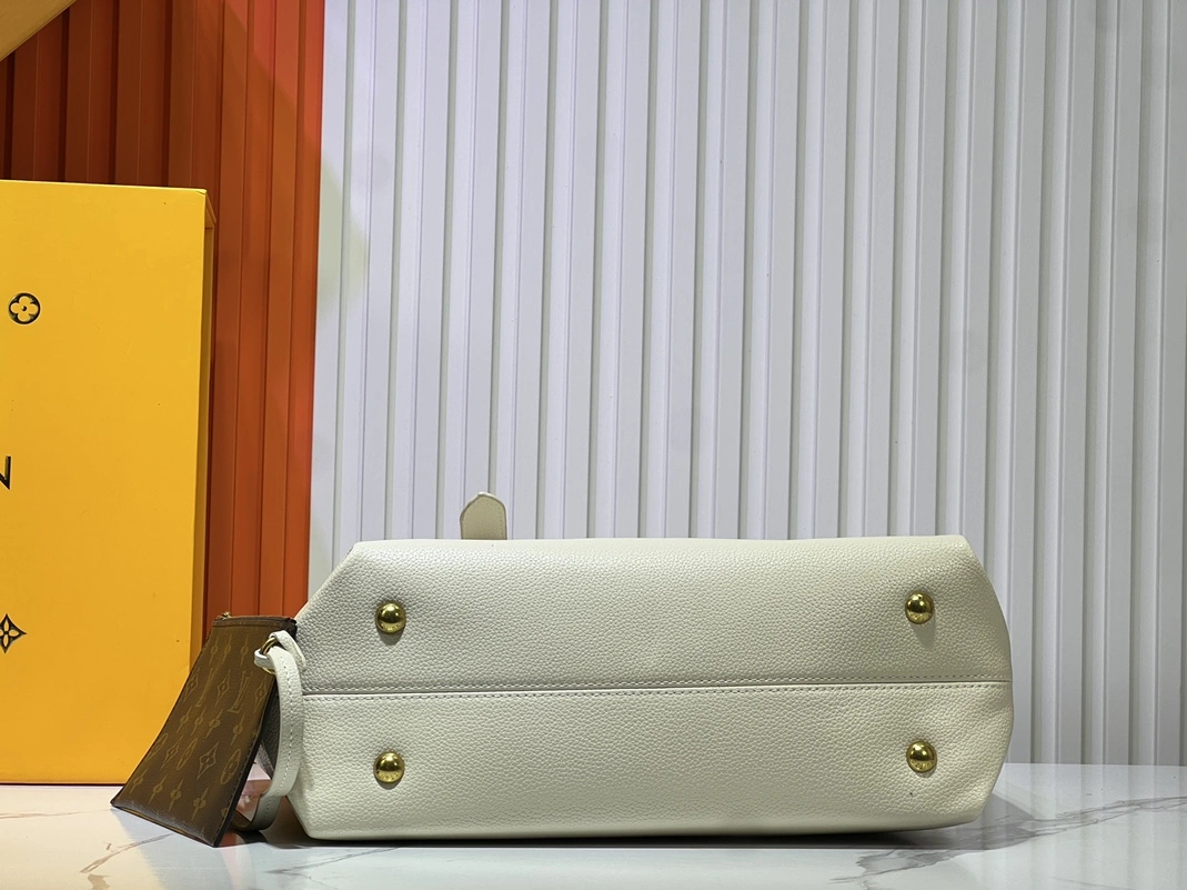 Timeless 1530 Louis Vuitton AAA Quality Shoulder Bags For Women