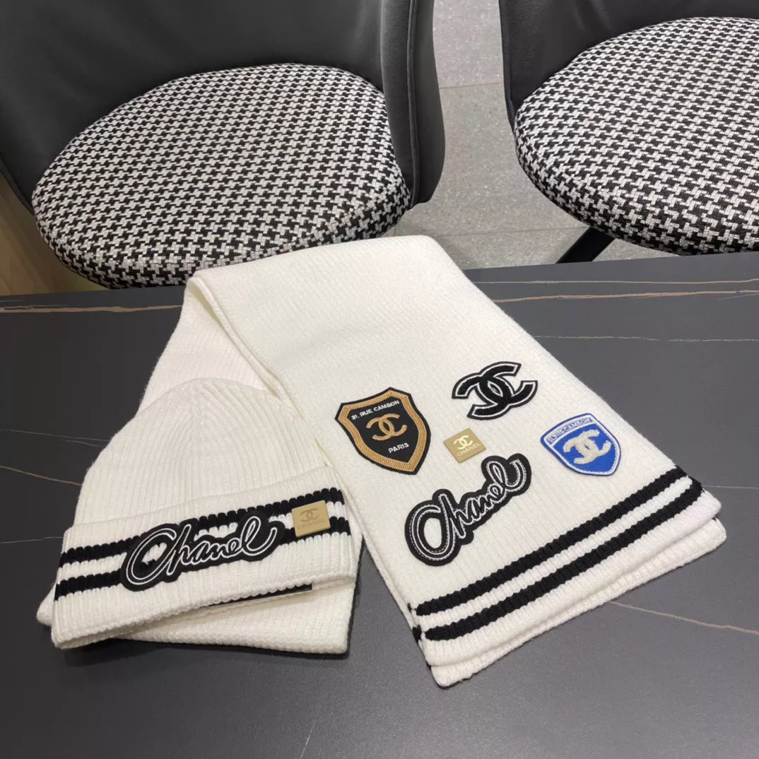 Timeless 1540 Chanel Hat and Scarf Set