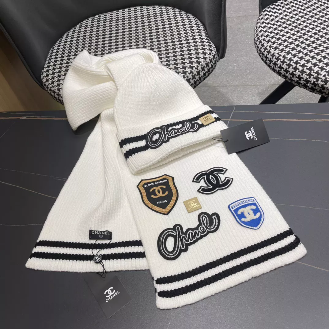 Timeless 1540 Chanel Hat and Scarf Set