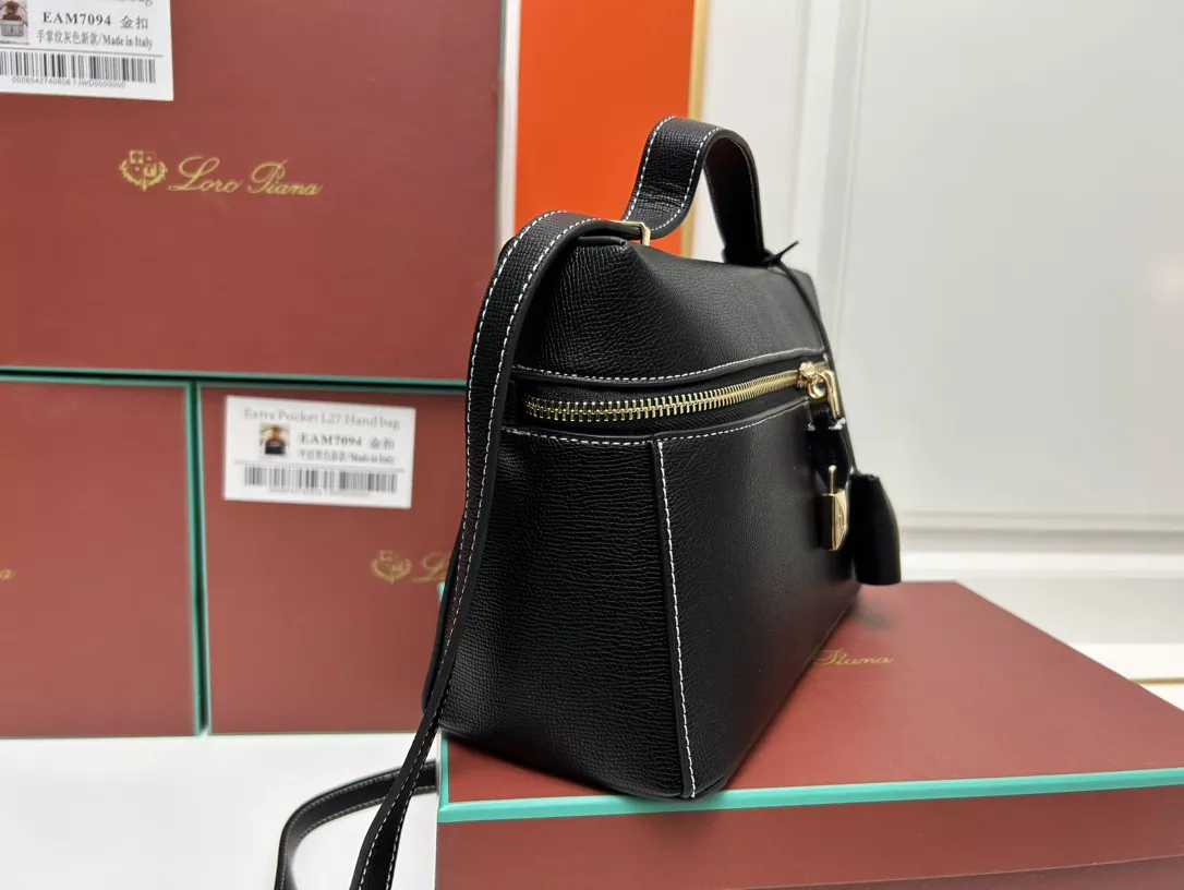 Timeless 1989 Loro Piana AAA Quality Messenger Bags For Women