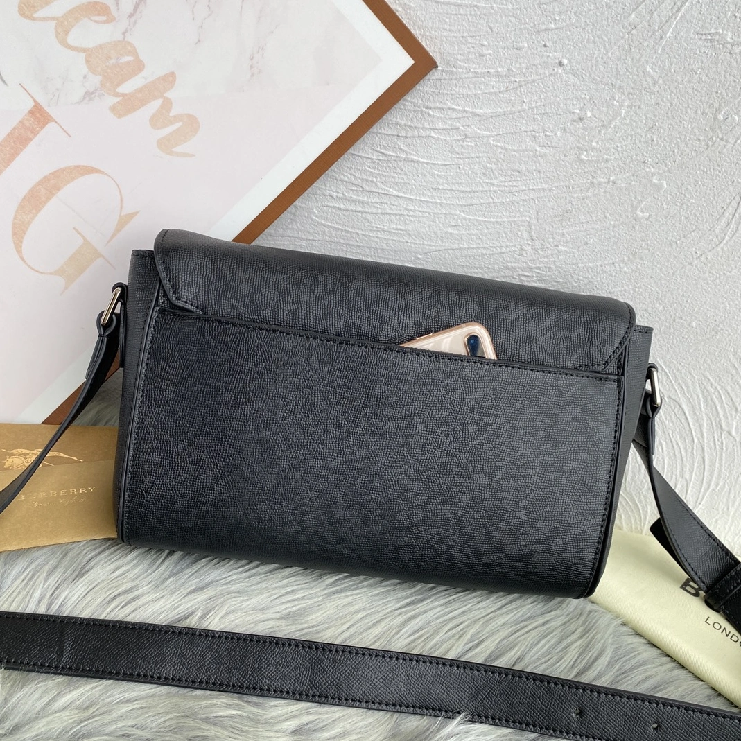 Timeless 2017 Burberry AAA Man Messenger Bags