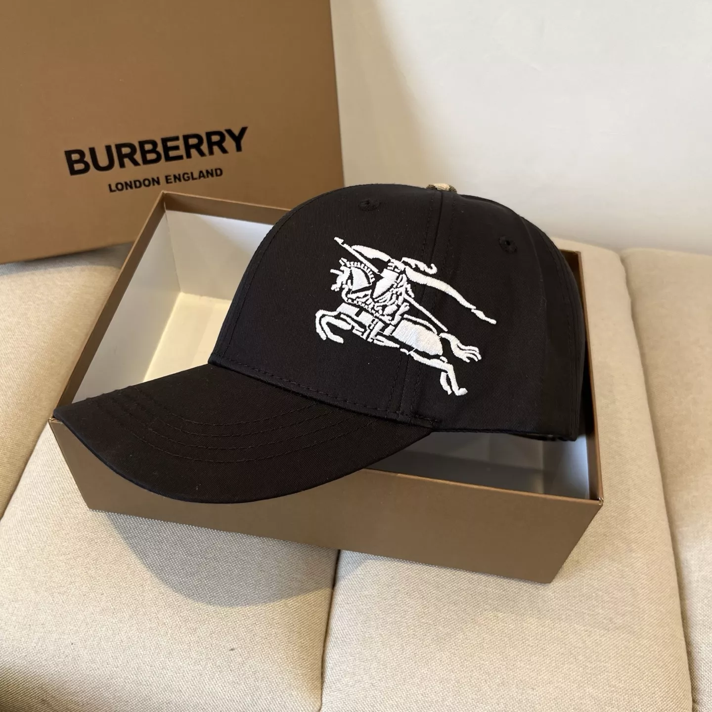 Timeless 2178 Burberry Caps