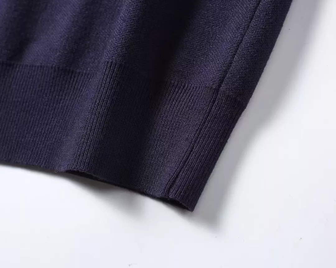 Timeless 2302 Versace Sweaters Long Sleeved For Men