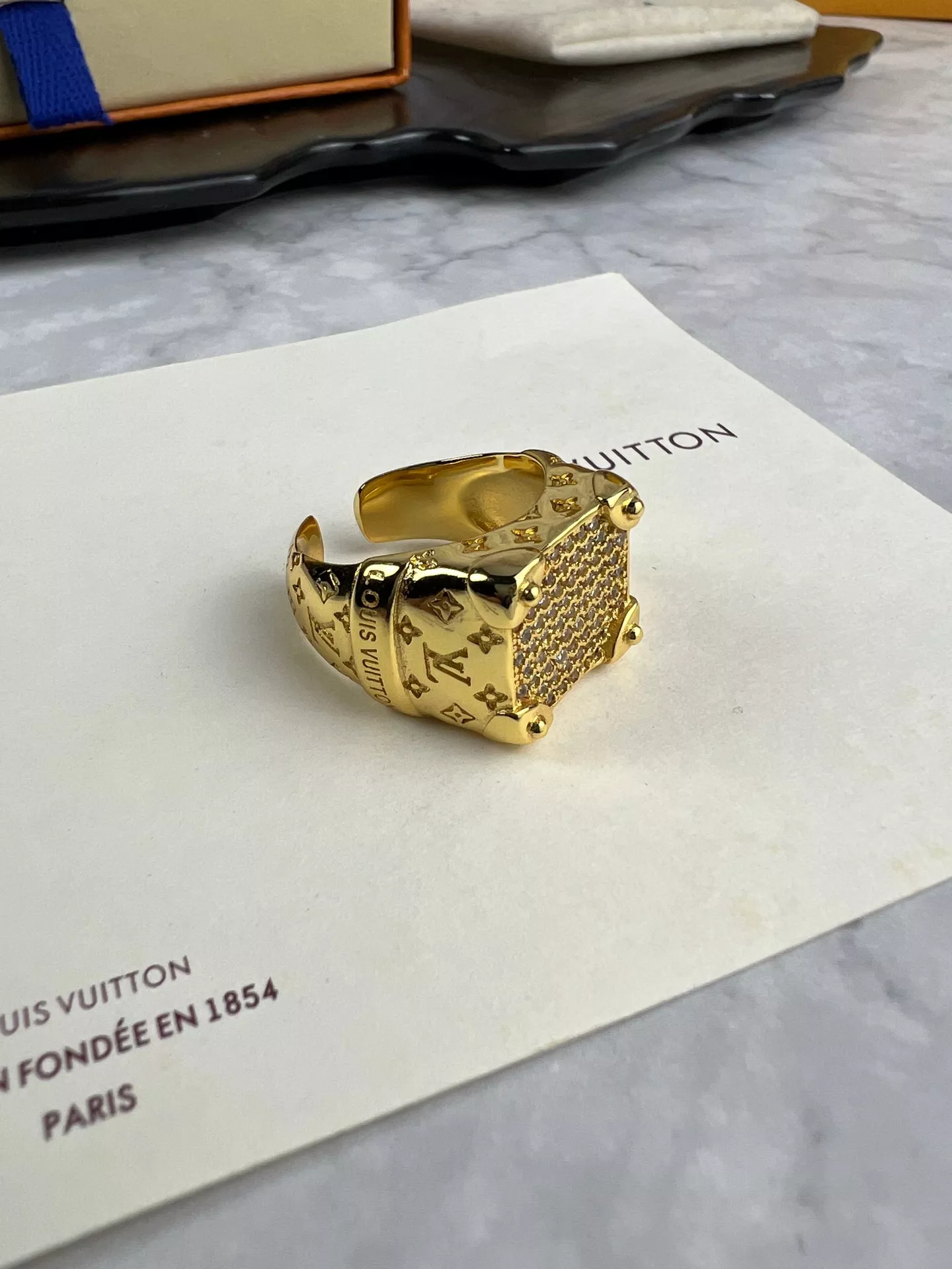 Timeless 2313 Louis Vuitton LV Rings