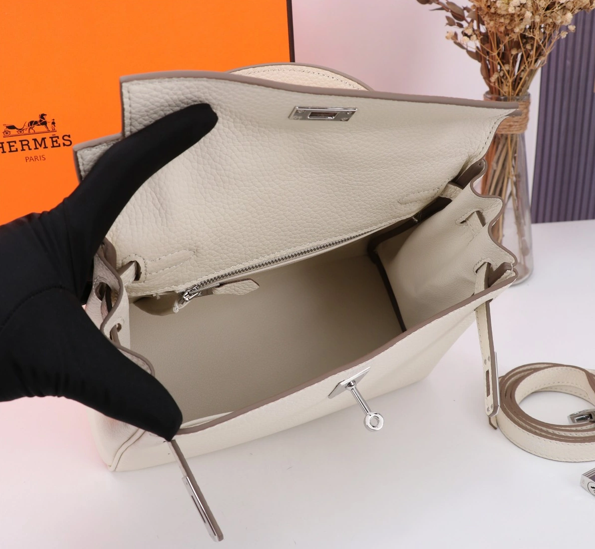 Timeless 2359 Hermes AAA Quality Handbags For Women