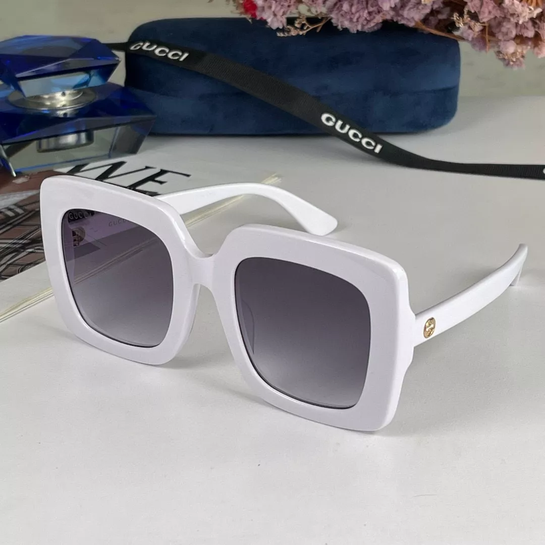 Timeless 2422 Gucci AAA Quality Sunglasses