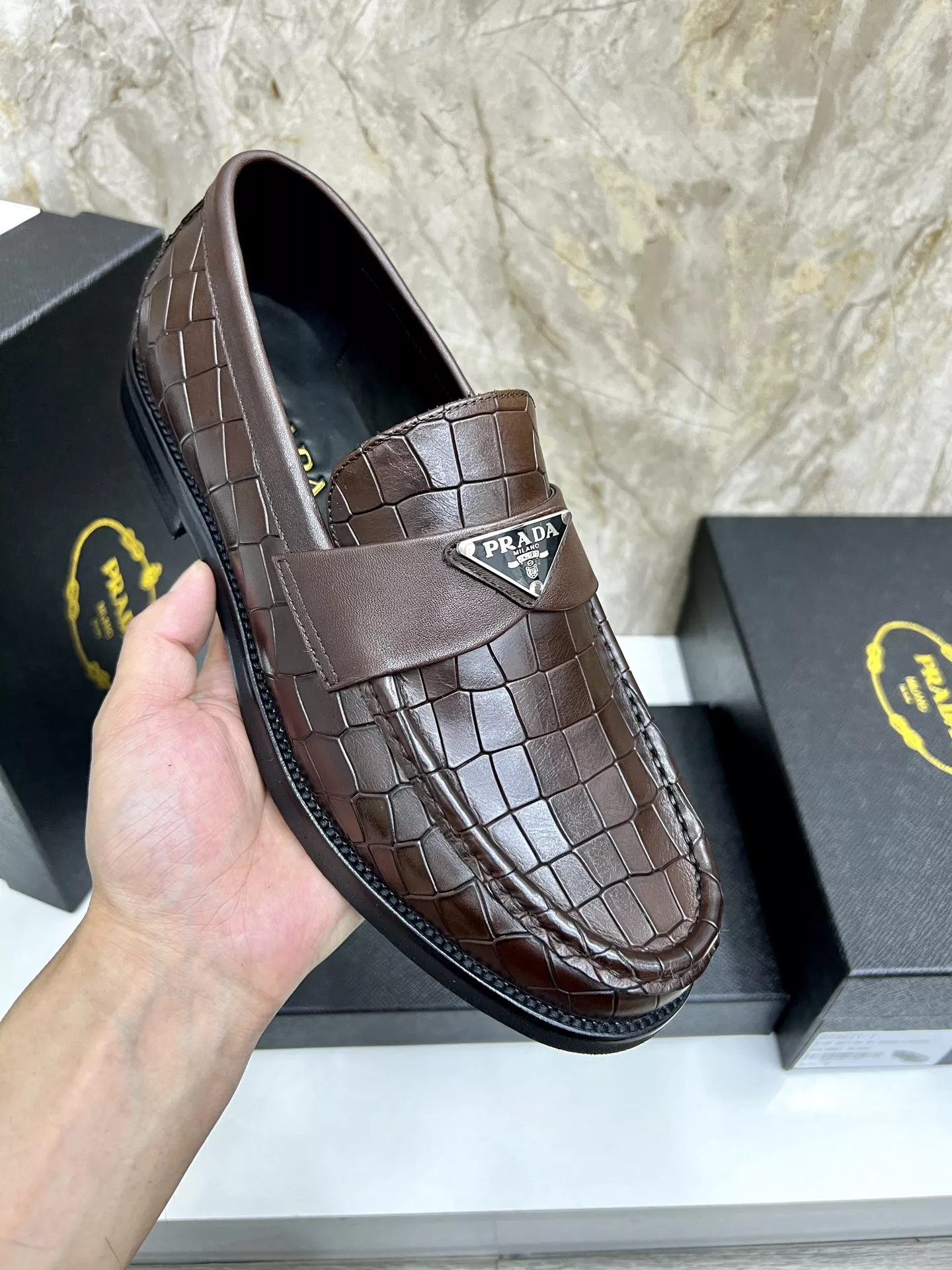 Timeless 2607 Prada Leather Shoes For Men