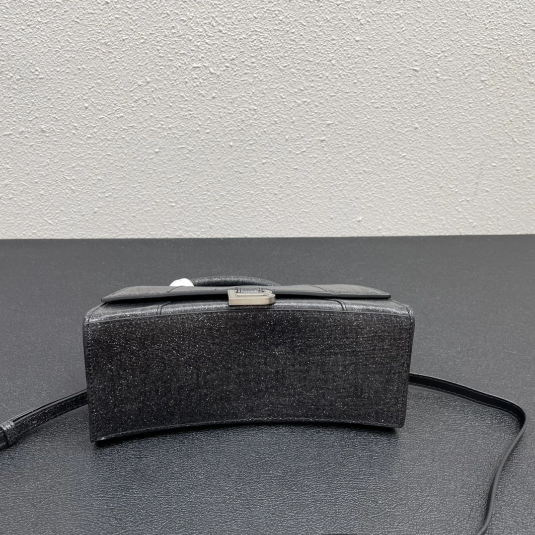 Timeless 2656 Balenciaga AAA Quality Messenger Bags For Women