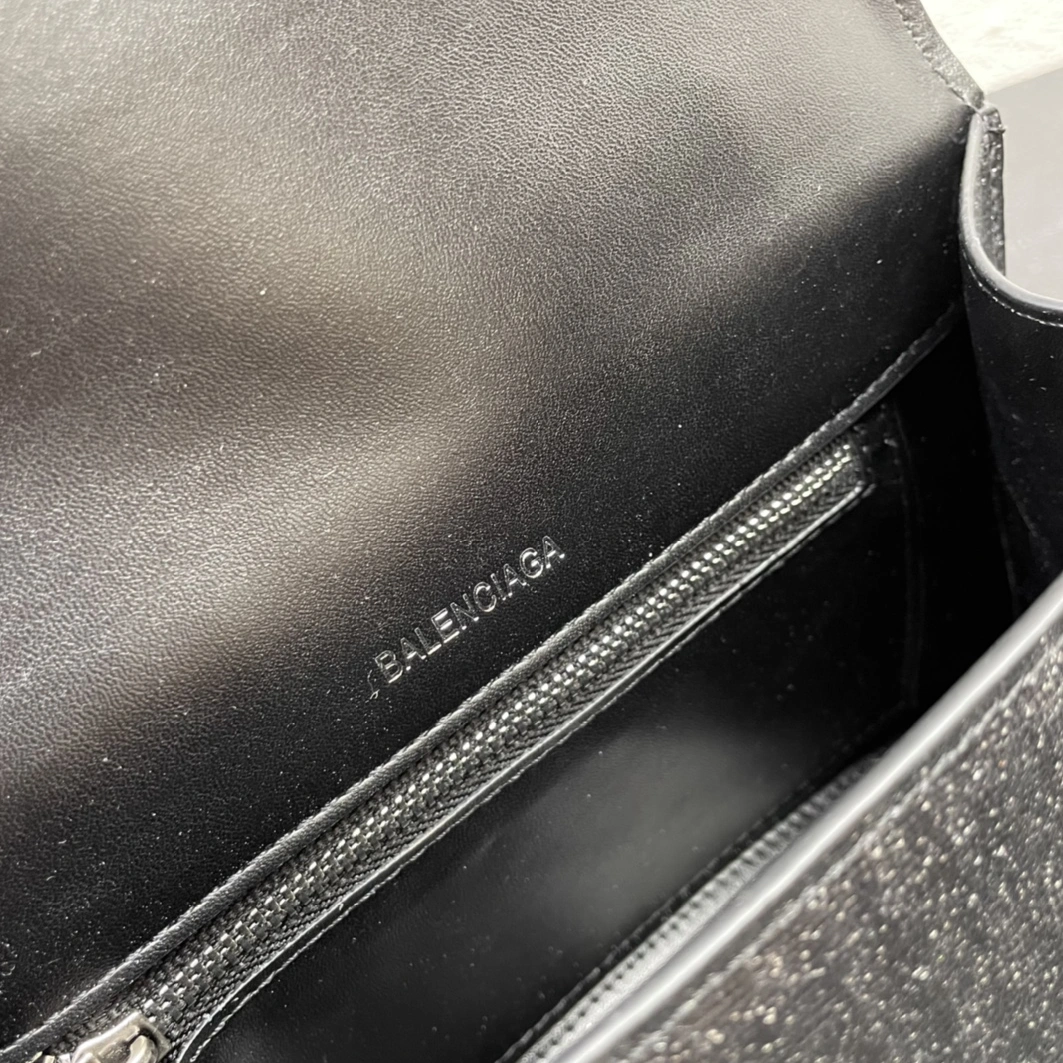 Timeless 2656 Balenciaga AAA Quality Messenger Bags For Women