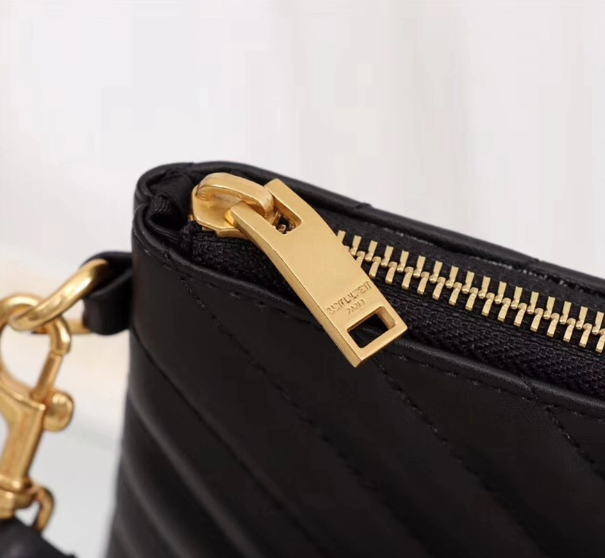 Timeless 2702 Yves Saint Laurent AAA Quality Wallets