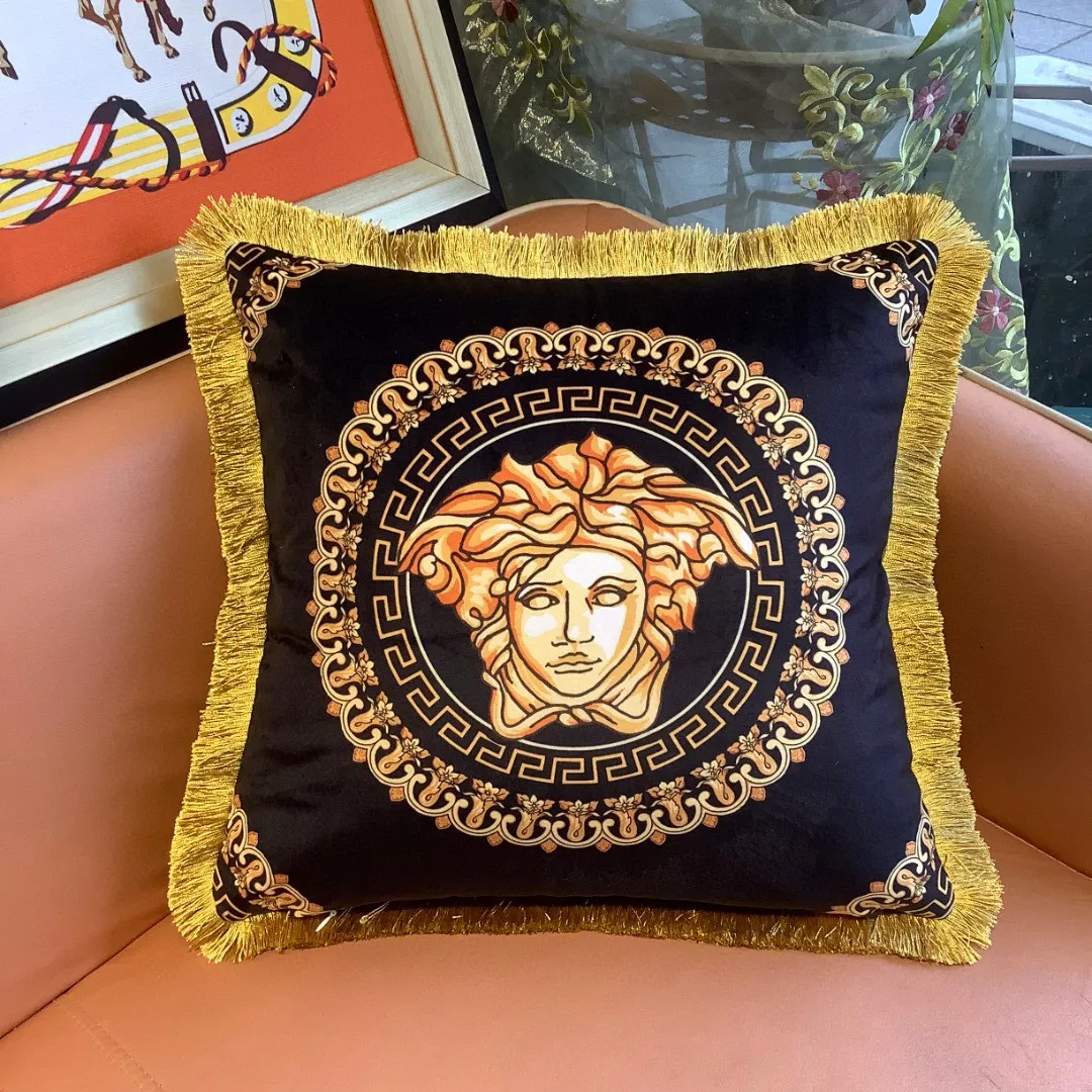 Timeless 2726 Versace Cushion