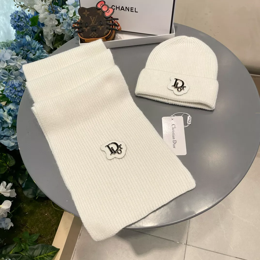 Timeless 2907 Christian Dior Hat and Scarf Set
