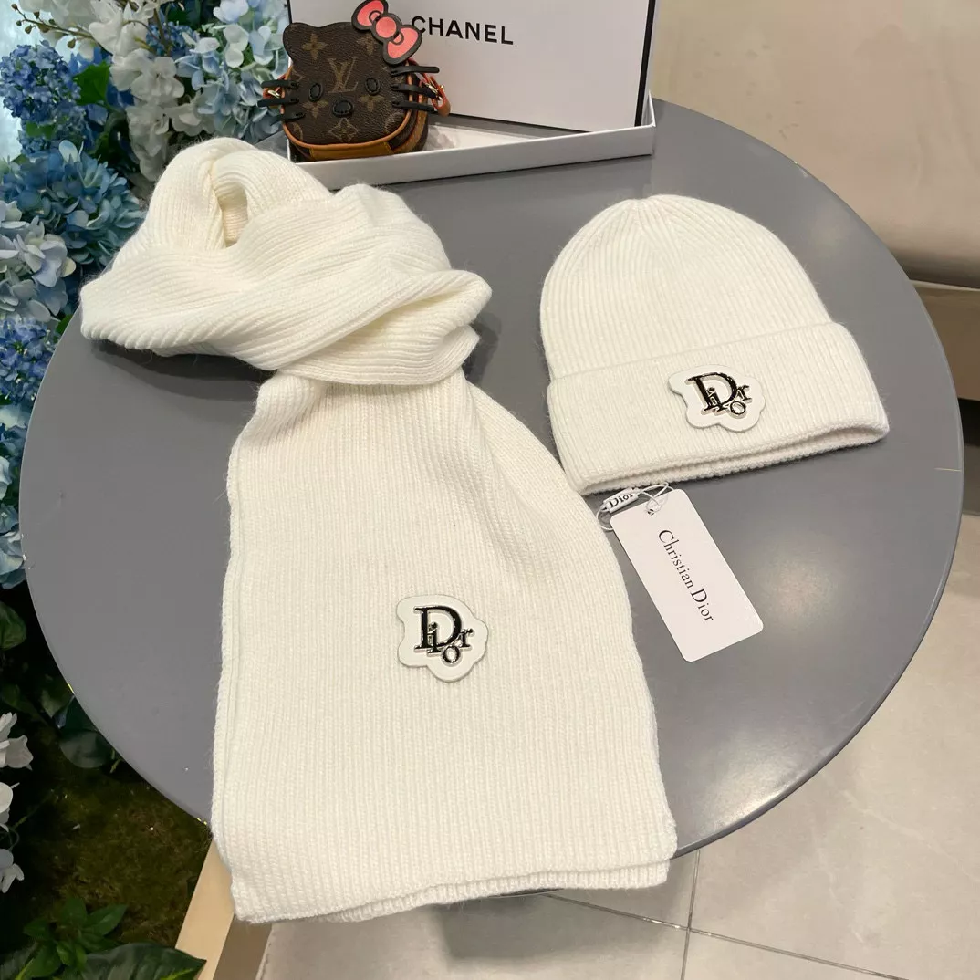 Timeless 2907 Christian Dior Hat and Scarf Set