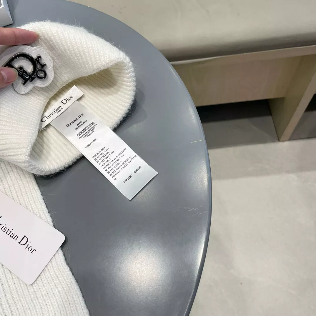 Timeless 2907 Christian Dior Hat and Scarf Set