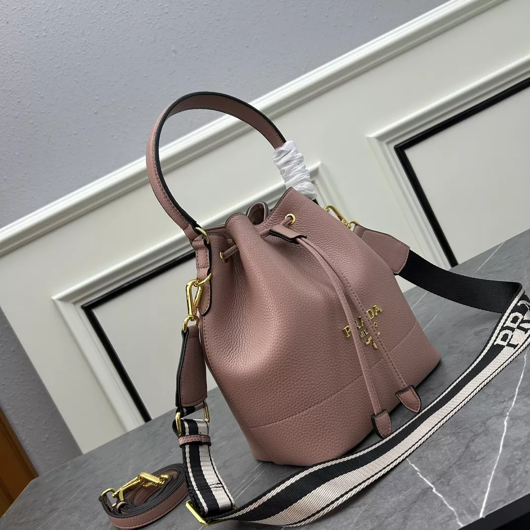 Timeless 2988 Prada AAA Quality Handbags For Women