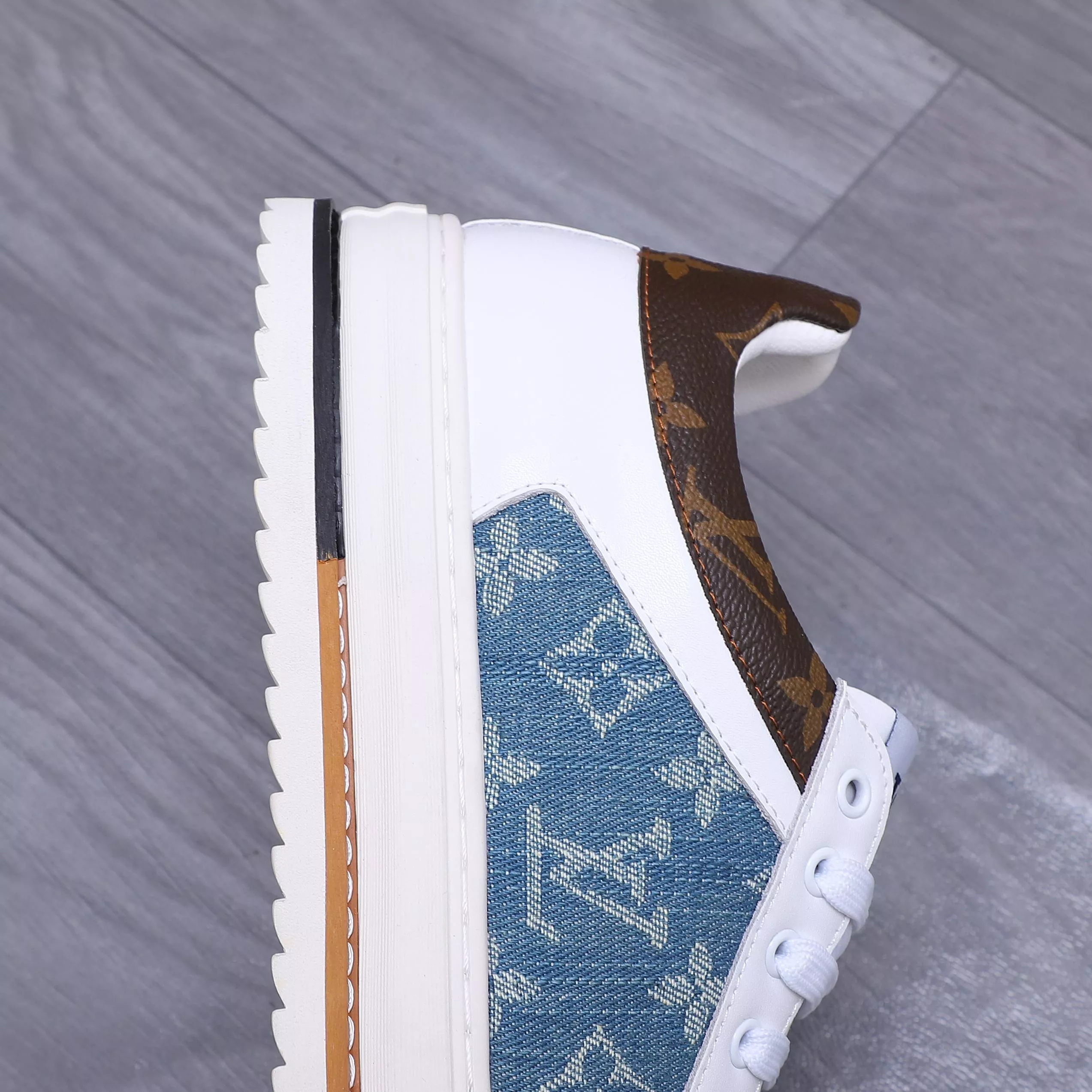 Timeless 2995 Louis Vuitton Casual Shoes For Men