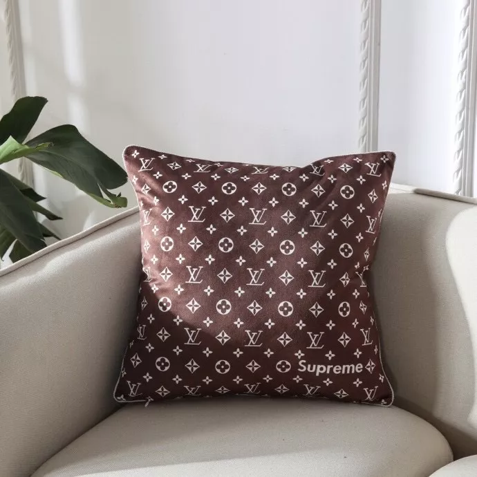 Timeless 302 Louis Vuitton LV Cushion