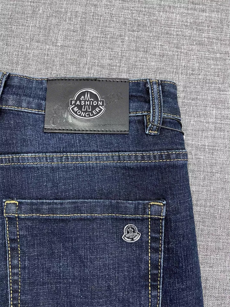 Timeless 3034 Moncler Jeans For Men
