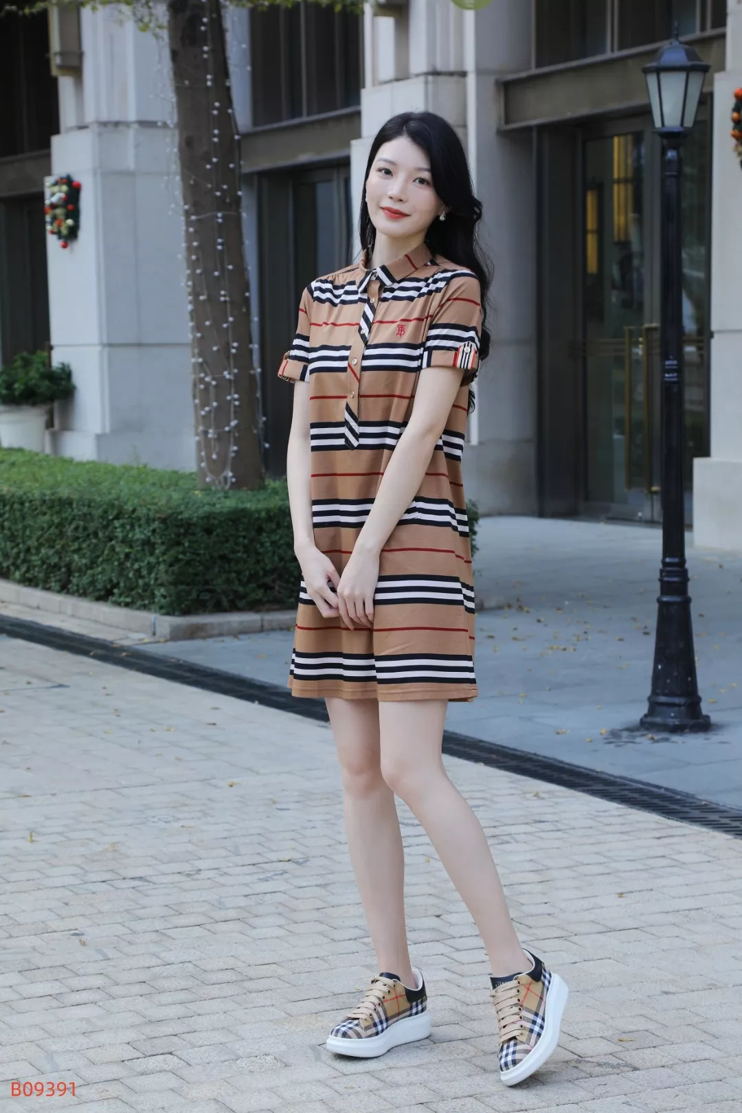 Timeless 334 Burberry Dresses Short Sleeved For Women