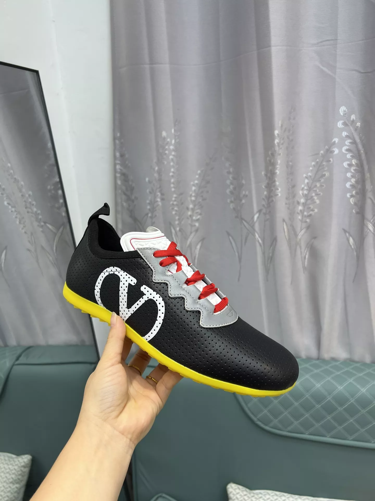 Timeless 3435 Valentino Casual Shoes For Men