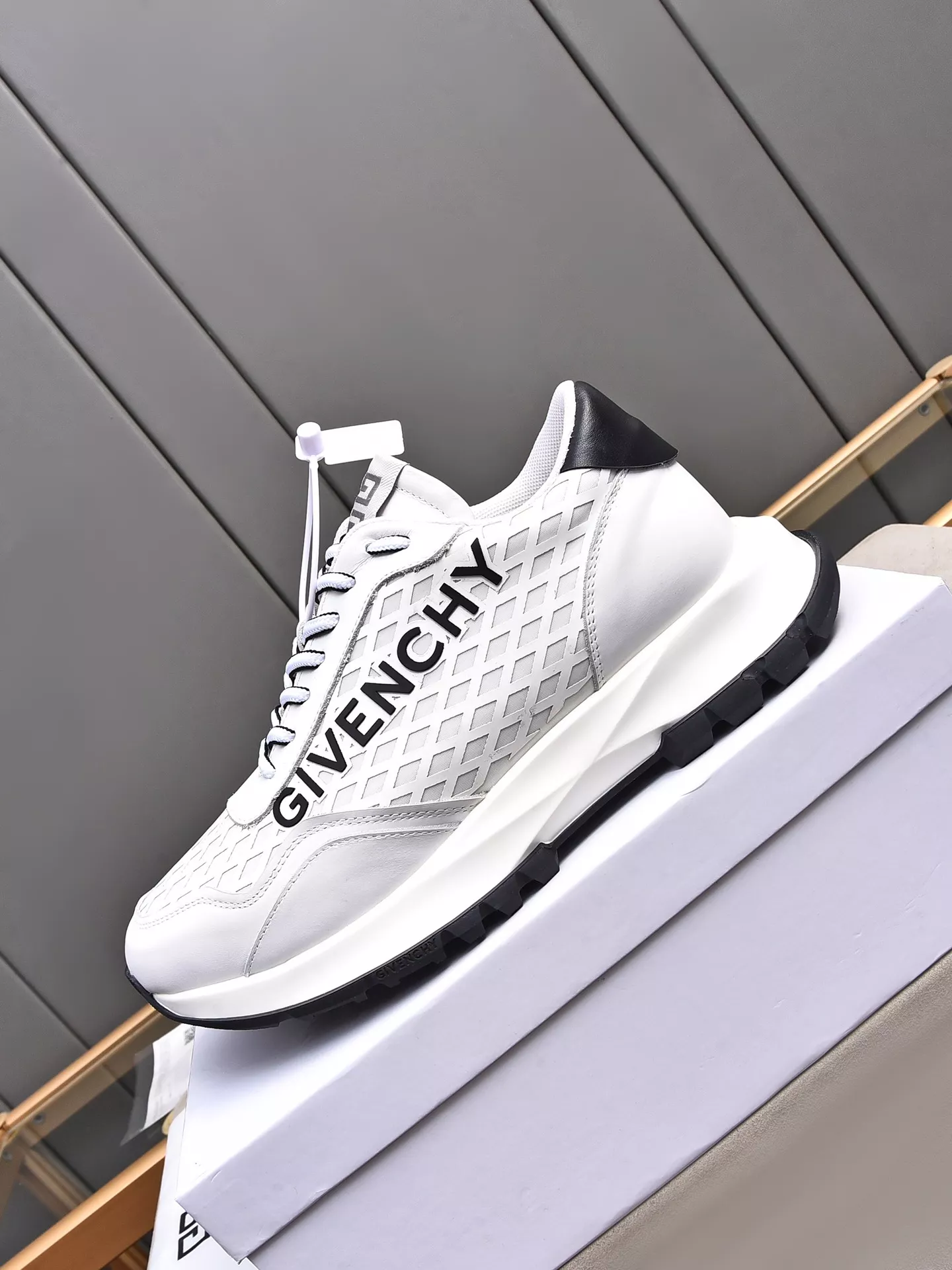 Timeless 3530 Givenchy Casual Shoes For Men