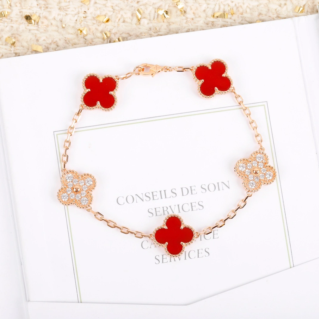 Timeless 3554 Van Cleef & Arpels Bracelet For Women