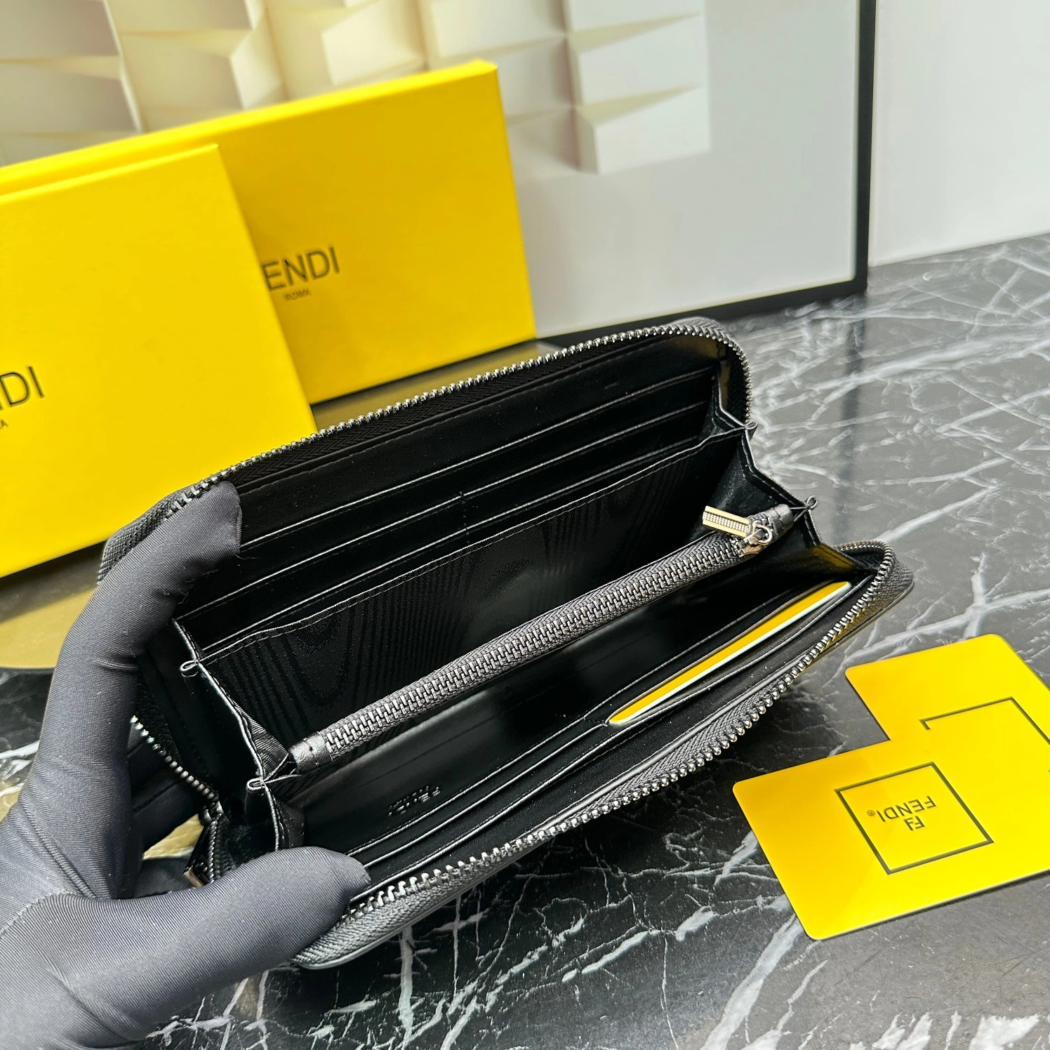 Timeless 3674 Fendi Wallets For Unisex