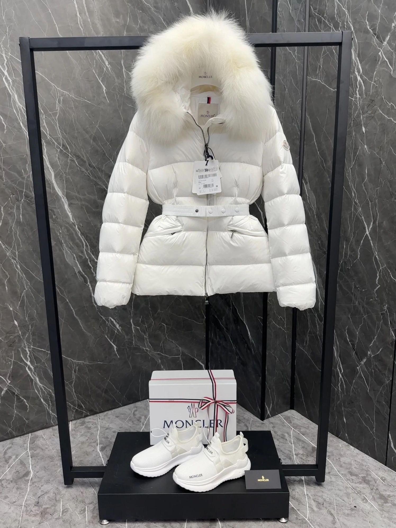 Timeless 3759 Moncler Down Feather Coat Long Sleeved For Women