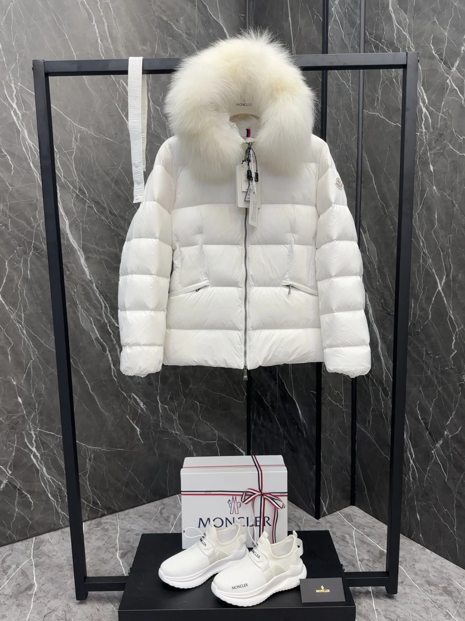 Timeless 3759 Moncler Down Feather Coat Long Sleeved For Women