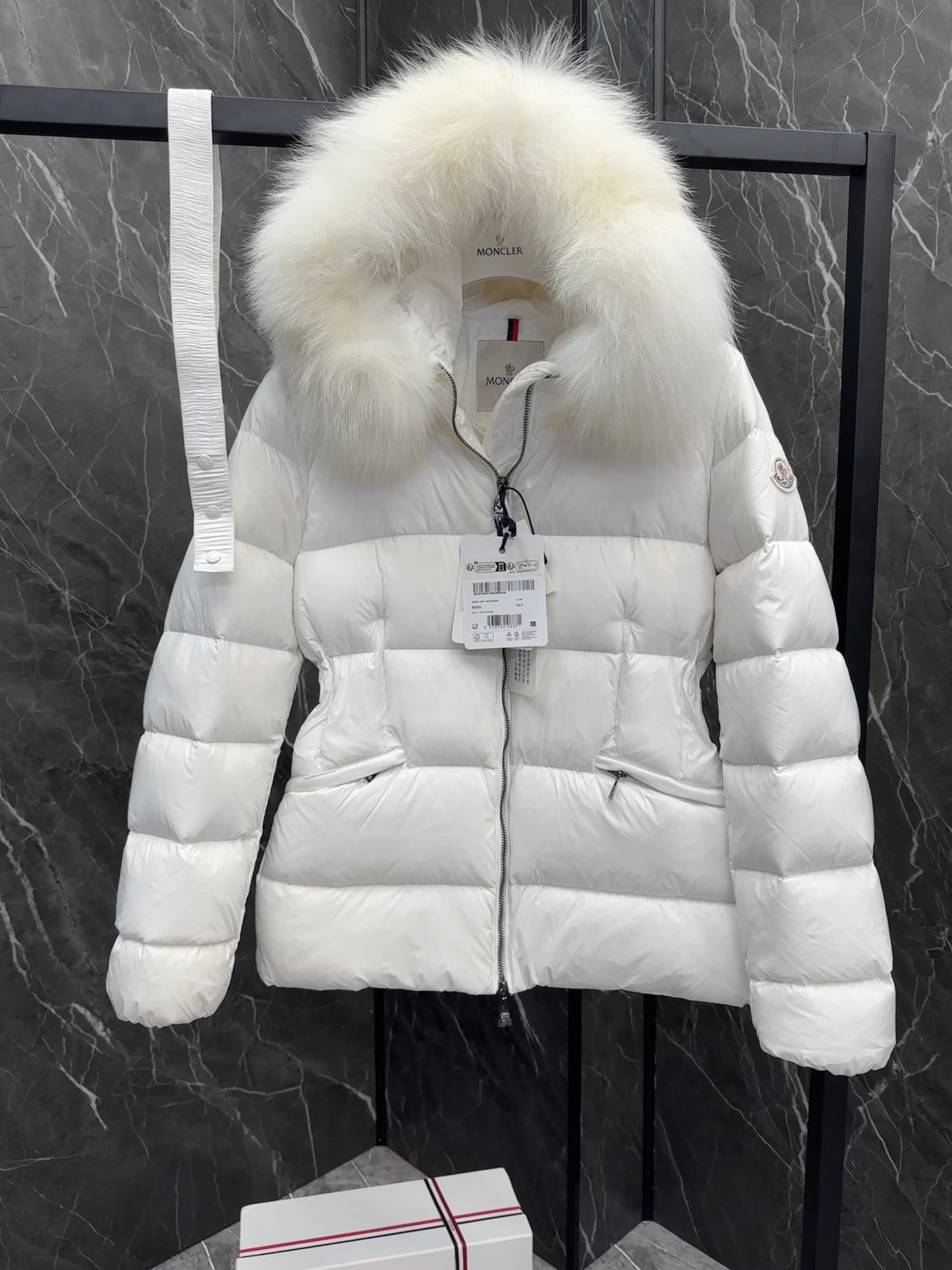 Timeless 3759 Moncler Down Feather Coat Long Sleeved For Women