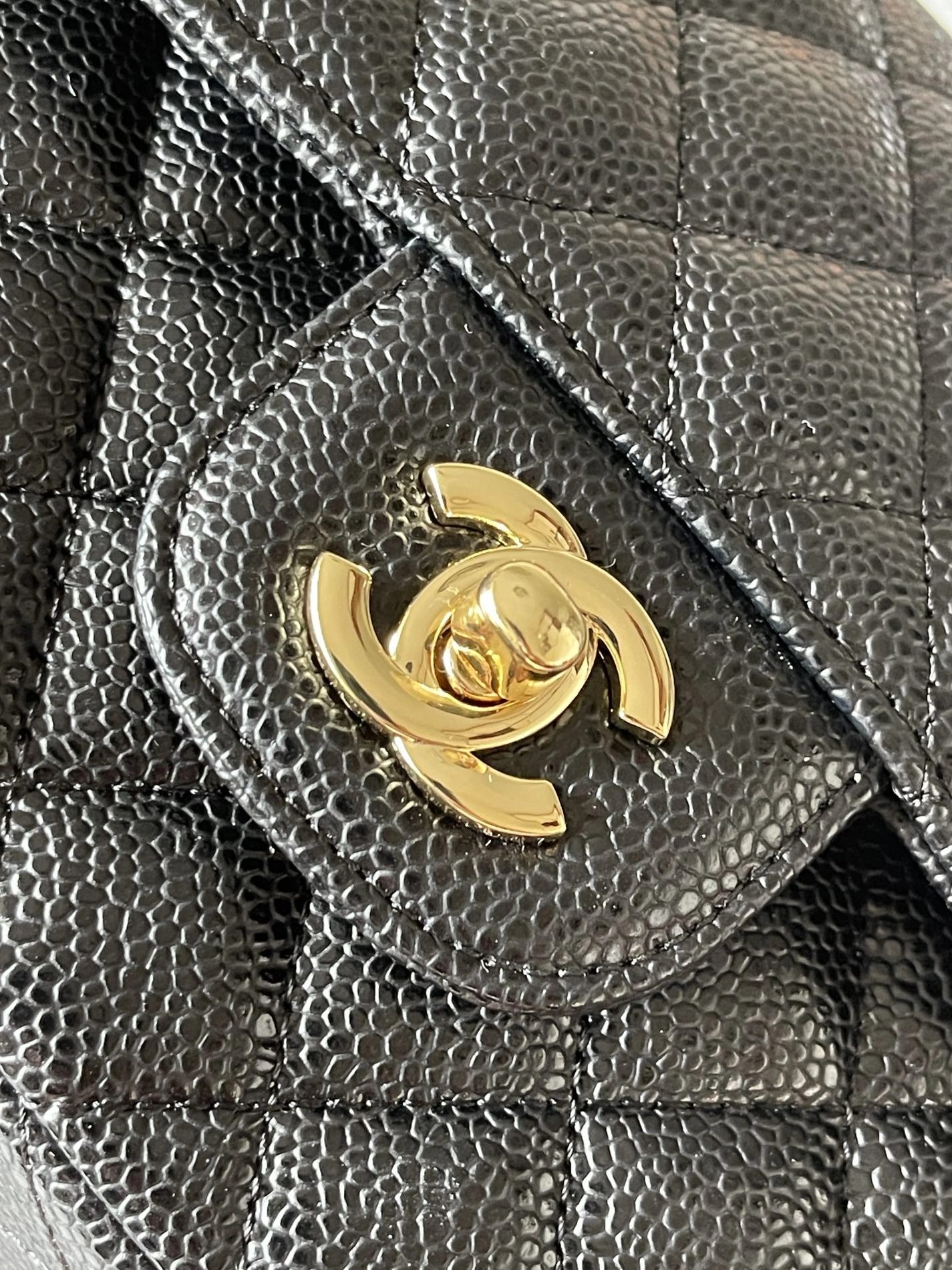 Timeless 3945 Chanel AAA Quality Messenger Bags For Women