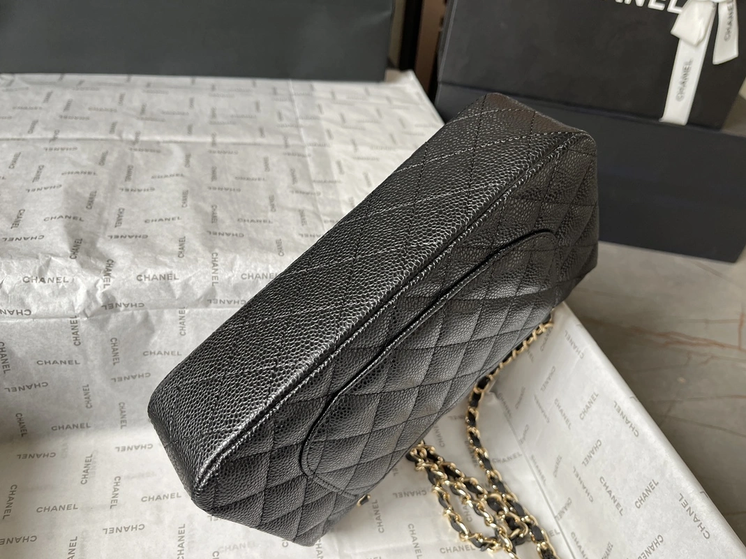 Timeless 3945 Chanel AAA Quality Messenger Bags For Women